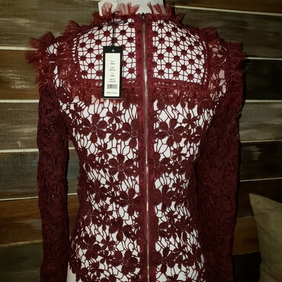 Romeo Juliet‎ Couture Lace Ruffle Mock Neck Bell Sleeve Top Burgundy Small - Picture 6 of 8